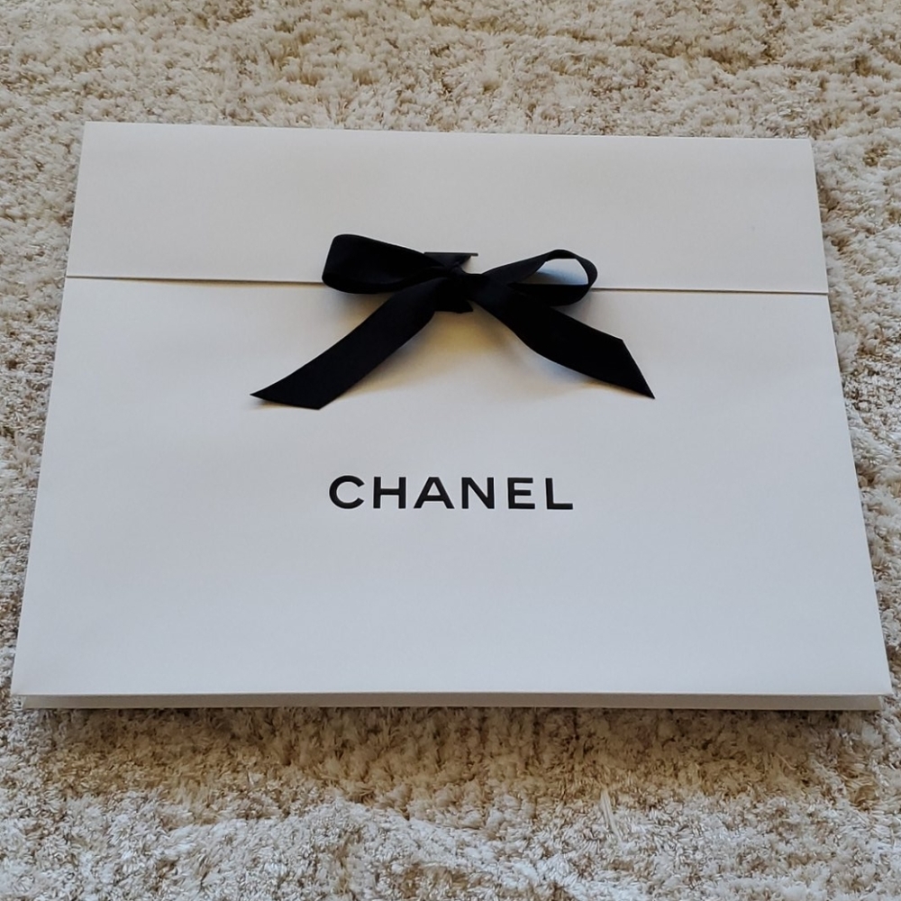 Chanel box/bag ONLY